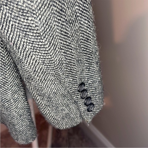 RALPH LAUREN Woman's Silk and Wool blend
coat with faux fur collar size 4 - Picture 7 of 9